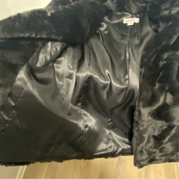 Merona Faux Fur Black Teddy Jacket - Like New - Women’s Small - Picture 7 of 7
